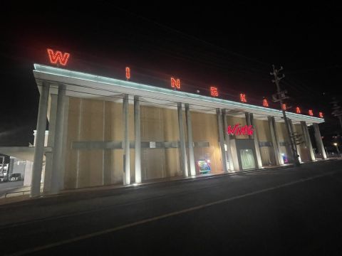 ウイング河芸店の取材写真1