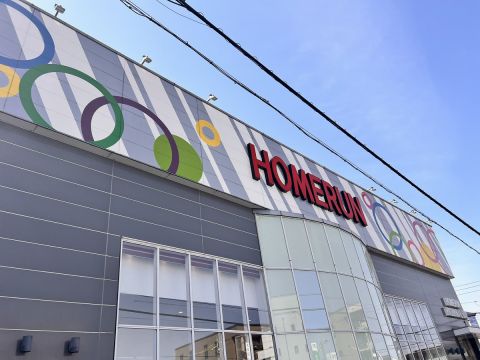 ホームラン四日市駅西店の取材写真1