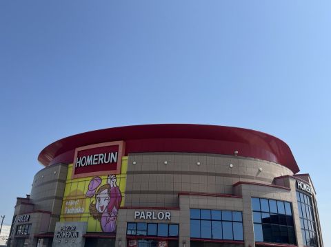 ホームラン四日市店の取材写真1