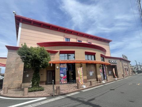 ホームラン平田店の取材写真1