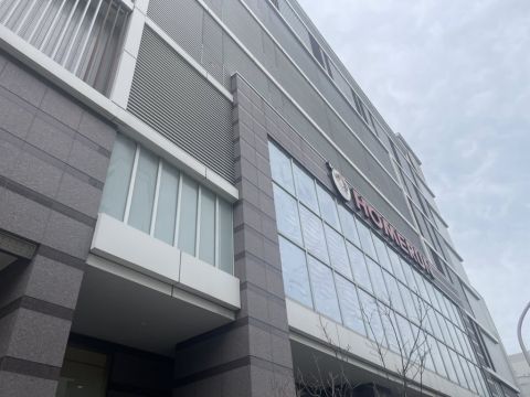 ホームラン桑名店の取材写真1